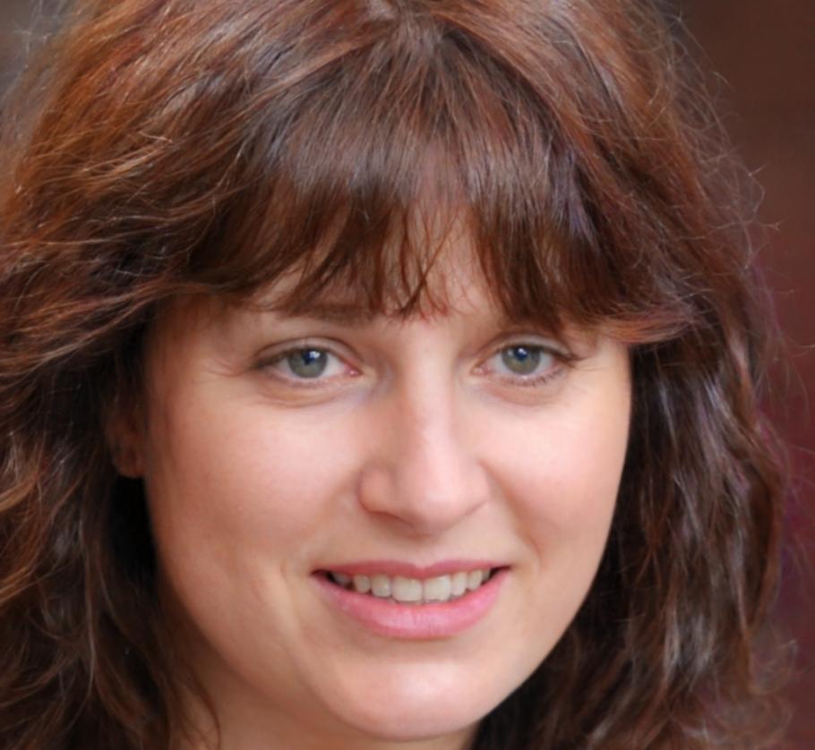 Dr. Sarah Müller